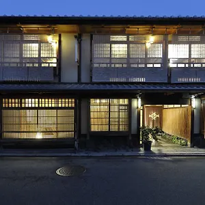 Izuyasu Traditional Serving Cuisine Kyoto