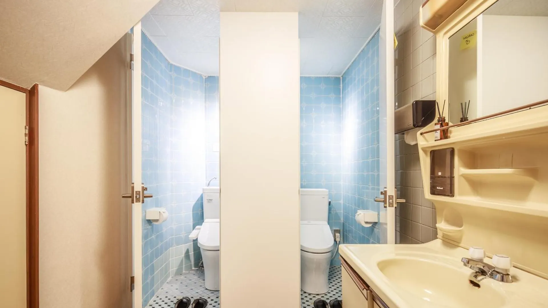 Ryokan (tradycyjny japoński pensjonat lub zajazd) Hotel Yadoya Hiraiwa Kioto